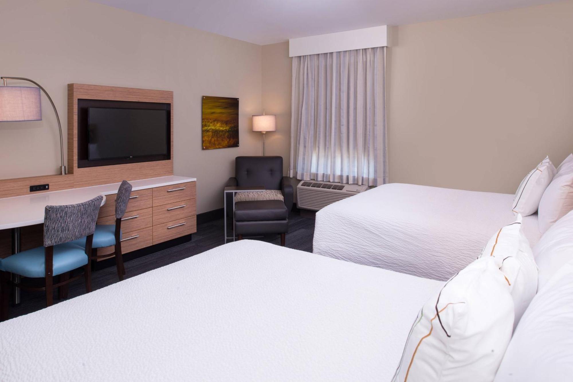 Towneplace Suites By Marriott Saskatoon Exterior photo